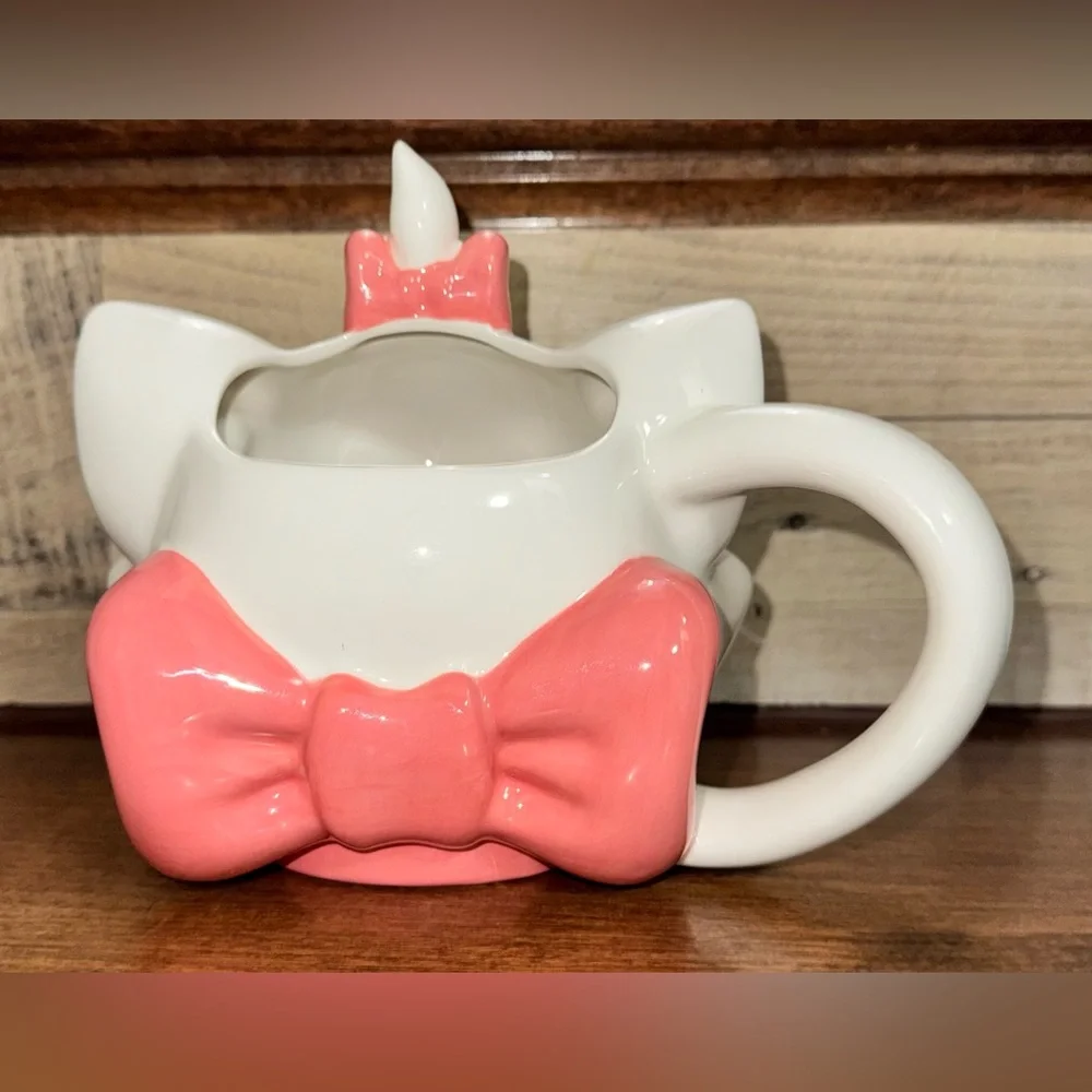 Super Cute 🥰 Disney Aristocats Marie 🐈 Face Ceramic 3D Sculpted 21oz Mug - NEW - Picture 8 of 11